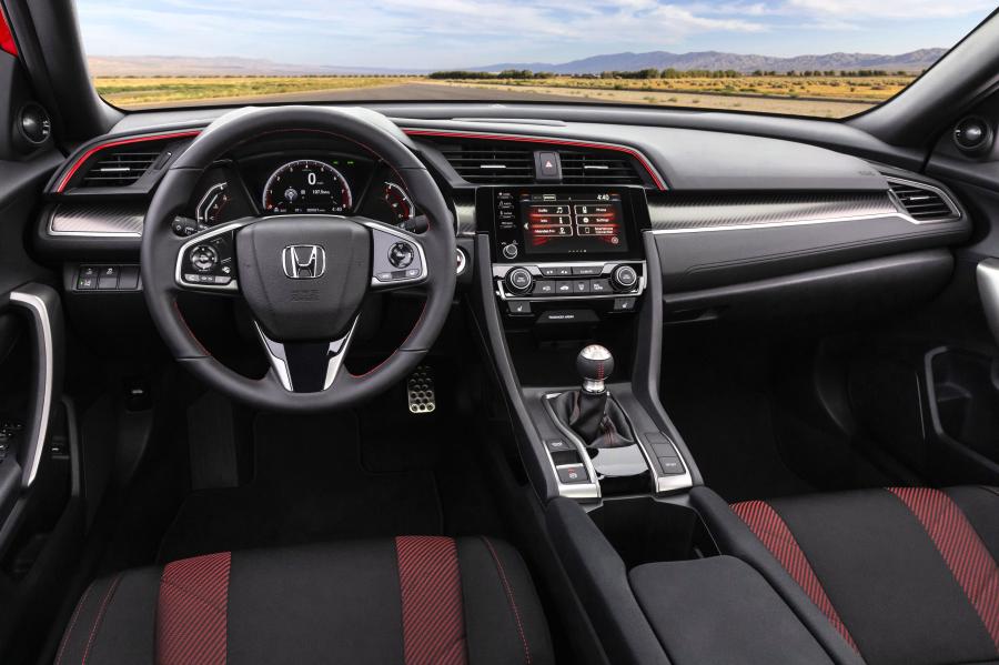 Торпедо Honda Civic Si Coupe (FC) 2019 года  (NA) (фото 4 из 30)